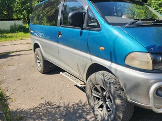 1997 Mitsubishi Delica IV, зелёный, 950000 рублей, вид 2