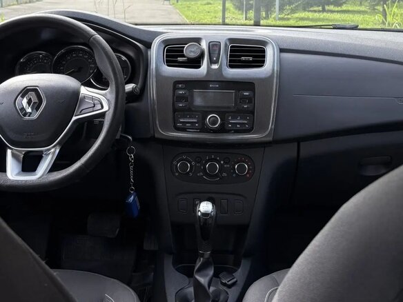 2018 Renault Sandero Stepway II Рестайлинг, белый, 910000 рублей - вид 8