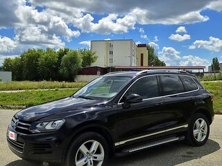 2011 Volkswagen Touareg II, чёрный, 2050000 рублей, вид 3