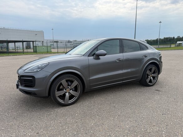 2021 Porsche Cayenne Coupé III, серый, 7000000 рублей - вид 13