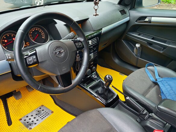 2010 Opel Astra H Рестайлинг, серебристый, 590000 рублей - вид 8
