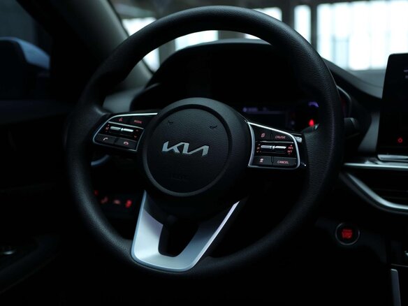 2022 Kia K3 II (China Market) Рестайлинг, белый, 1213000 рублей - вид 12