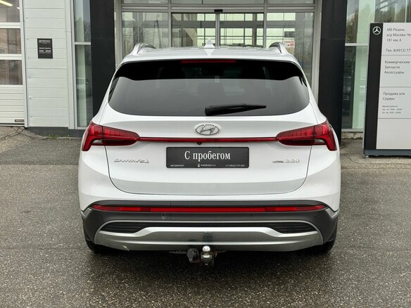 2021 Hyundai Santa Fe IV Рестайлинг, белый, 3067000 рублей - вид 4