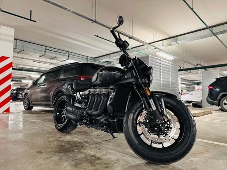 2026 Triumph Rocket 3, чёрный, 3390000 рублей, вид 4