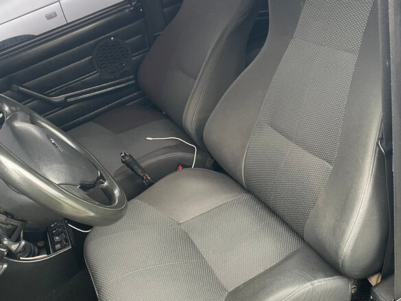 2004 Lada (ВАЗ) 2107, белый, 110000 рублей - вид 9