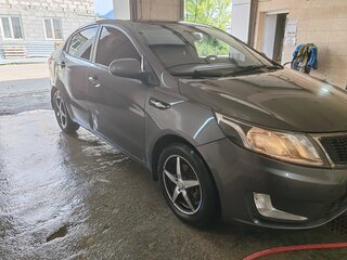2011 Kia Rio 5-speed III, серый, 550000 рублей, вид 1