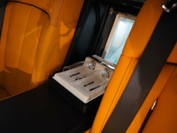 2025 Rolls-Royce Phantom Extended VIII Рестайлинг (Series II), чёрный, 89000000 рублей - вид 26