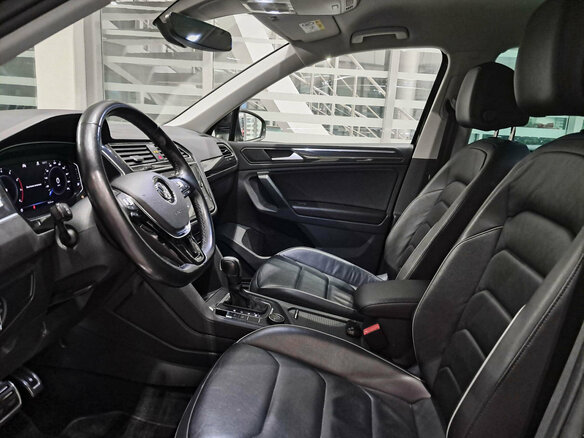 2020 Volkswagen Tiguan II, чёрный, 3410000 рублей - вид 15