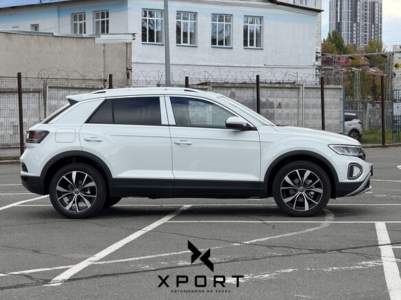 2026 Volkswagen T-Roc I Рестайлинг, белый, 2490000 рублей - вид 4