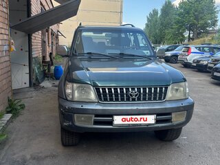 2000 Toyota Land Cruiser Prado 90 Series Рестайлинг, зелёный, 925000 рублей, вид 2