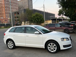 2012 Audi A3 II (8P) Рестайлинг 2, белый, 750000 рублей, вид 4