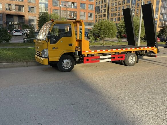 2025 Isuzu Elf (N-series), жёлтый, 3800000 рублей - вид 15