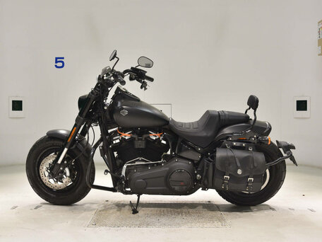 2019 Harley-Davidson Fat Bob, чёрный, 1470000 рублей, вид 2