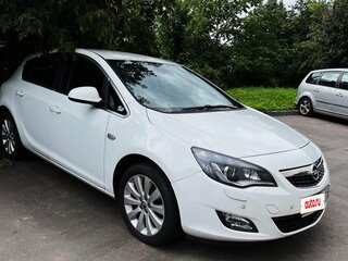 2010 Opel Astra J, белый, 850000 рублей, вид 2