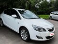 2010 Opel Astra J, белый, 850000 рублей - вид 1