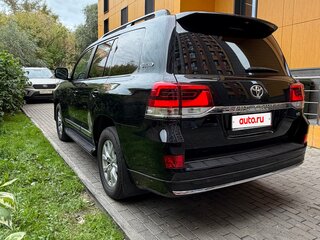 2018 Toyota Land Cruiser 200 Series Рестайлинг 2, чёрный, 5700000 рублей, вид 4