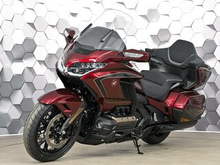 2025 Honda GL 1800 Gold Wing, красный, 3649000 рублей, вид 2