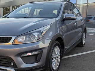 2018 Kia Rio X-Line IV, серый, 1589000 рублей, вид 2