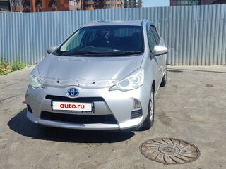 2013 Toyota Aqua I, серый, 950000 рублей, вид 2