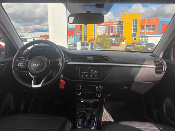 2018 Kia Rio IV, красный - вид 11