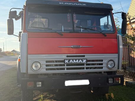 1993 КамАЗ 55102, красный, 800000 рублей, вид 1