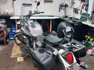 Suzuki Boulevard C109R