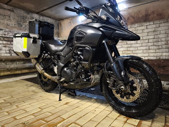 2017 Suzuki V-Strom 1000, чёрный, 600000 рублей - вид 14