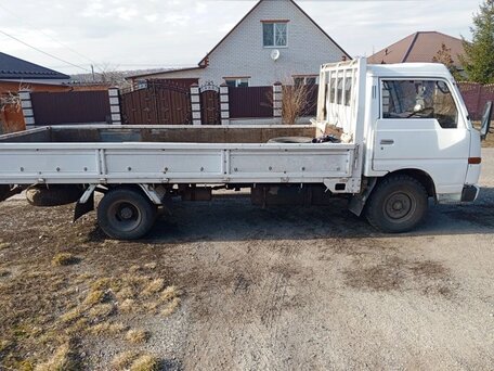 1991 Nissan Atlas, белый, 1000000 рублей, вид 3