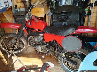 CZ 125