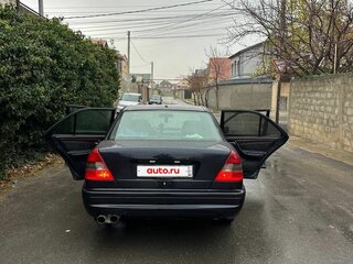 1998 Mercedes-Benz C-Класс 240 I (W202) Рестайлинг, синий, 450000 рублей, вид 4