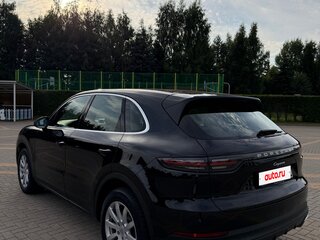 2021 Porsche Cayenne III, чёрный, 6390000 рублей, вид 5