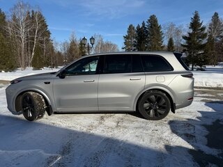 2024 Li Auto (Lixiang) L9 52.3 kWh I Рестайлинг, серебристый, 7800000 рублей, вид 1