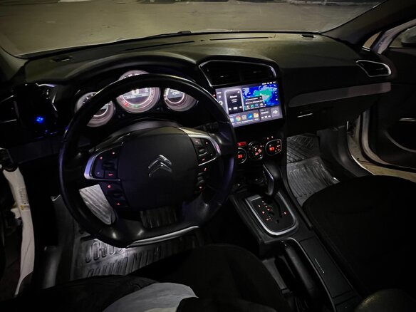 2014 Citroen C4 II, белый, 650000 рублей - вид 8