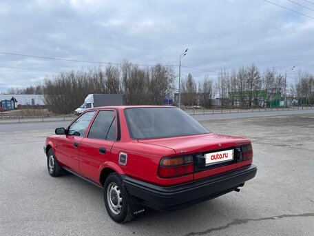 1991 Toyota Corolla VI (E90), красный, 530000 рублей, вид 2