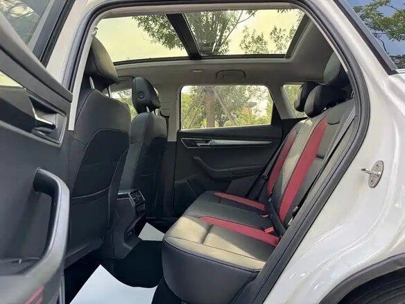 2023 Skoda Karoq DSG7 I, белый, 2370000 рублей - вид 20