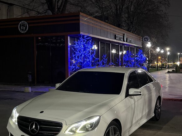 2014 Mercedes-Benz E-Класс 200 IV (W212, S212, C207) Рестайлинг, белый, 1600000 рублей