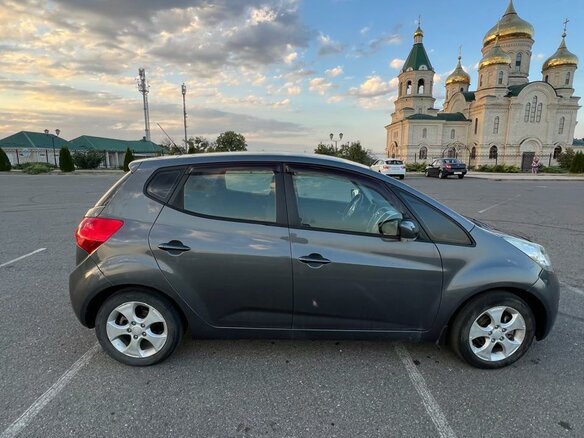 2011 Kia Venga I, серый, 715000 рублей - вид 3