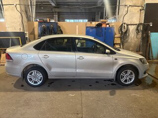 2011 Volkswagen Polo V, серебристый, 750000 рублей, вид 5