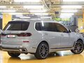 2024 BMW X7 40d I (G07) Рестайлинг, серый - вид 1