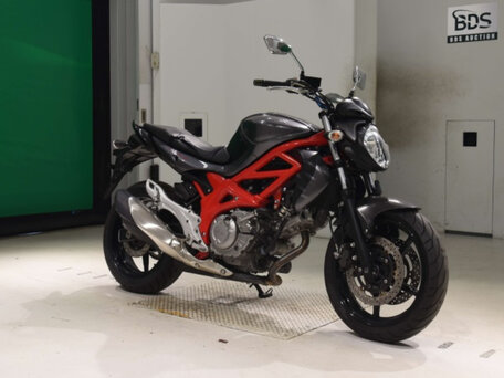 2014 Suzuki SFV 650 Gladius, чёрный, 365000 рублей, вид 2