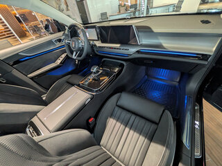 2024 Hongqi H9 I Рестайлинг, чёрный, 5970000 рублей, вид 4