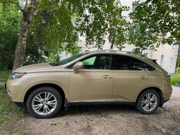 2009 Lexus RX 450h III, бежевый, 1750000 рублей - вид 9