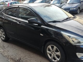 2014 Hyundai Solaris I Рестайлинг, чёрный, 530000 рублей, вид 3