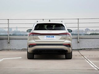 2024 Audi Q4 e-tron 45 I, бежевый, 4790000 рублей, вид 5
