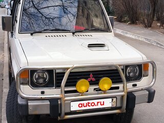 1983 Mitsubishi Pajero I, белый, 725000 рублей, вид 2