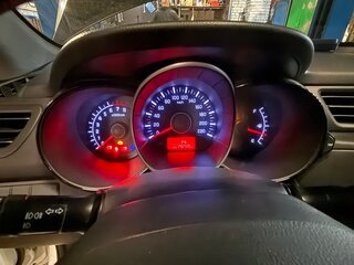 2012 Kia Rio 5-speed III, белый, 650000 рублей, вид 5