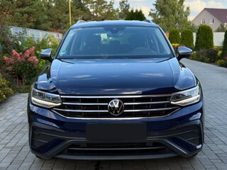 2022 Volkswagen Tiguan Allspace II Рестайлинг, синий, 2825000 рублей, вид 2