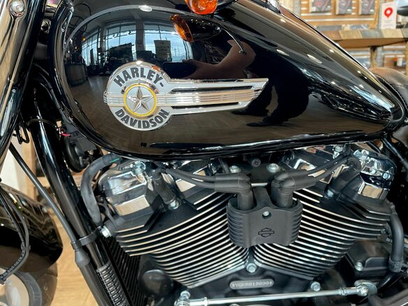 2024 Harley-Davidson Fat Boy, чёрный, 3350000 рублей - вид 11