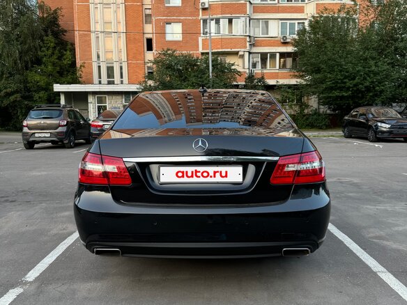 2010 Mercedes-Benz E-Класс 350 IV (W212, S212, C207), чёрный, 1650000 рублей - вид 6