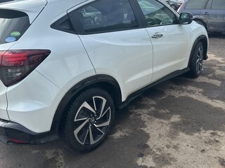 2019 Honda Vezel I Рестайлинг, белый, 1800000 рублей, вид 2